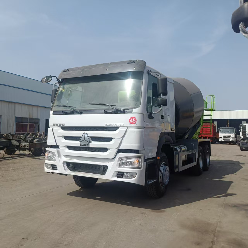 Sinotruk HOWO 6*4 Concrete mixer truck - Бетоновоз: снимка 3 Sinotruk HOWO 6*4 Concrete mixer truck - Бетоновоз: снимка 3