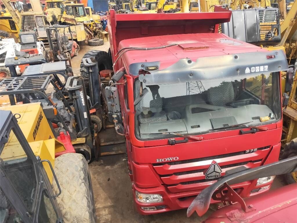 Sinotruk HOWO 8*4 Dump truck - Самосвал камион: снимка 2 Sinotruk HOWO 8*4 Dump truck - Самосвал камион: снимка 2
