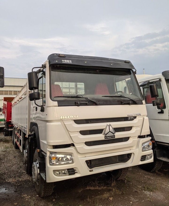 Sinotruk HOWO 8*4 Fence Truck - Бордови камион: снимка 3 Sinotruk HOWO 8*4 Fence Truck - Бордови камион: снимка 3