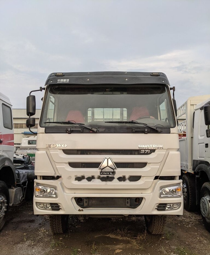 Sinotruk HOWO 8*4 Fence Truck - Бордови камион: снимка 1 Sinotruk HOWO 8*4 Fence Truck - Бордови камион: снимка 1