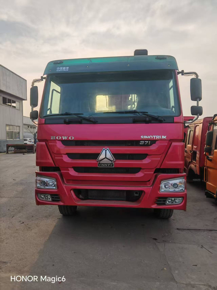 Автокран Sinotruk HOWO 8*4 Mobile crane: снимка 10