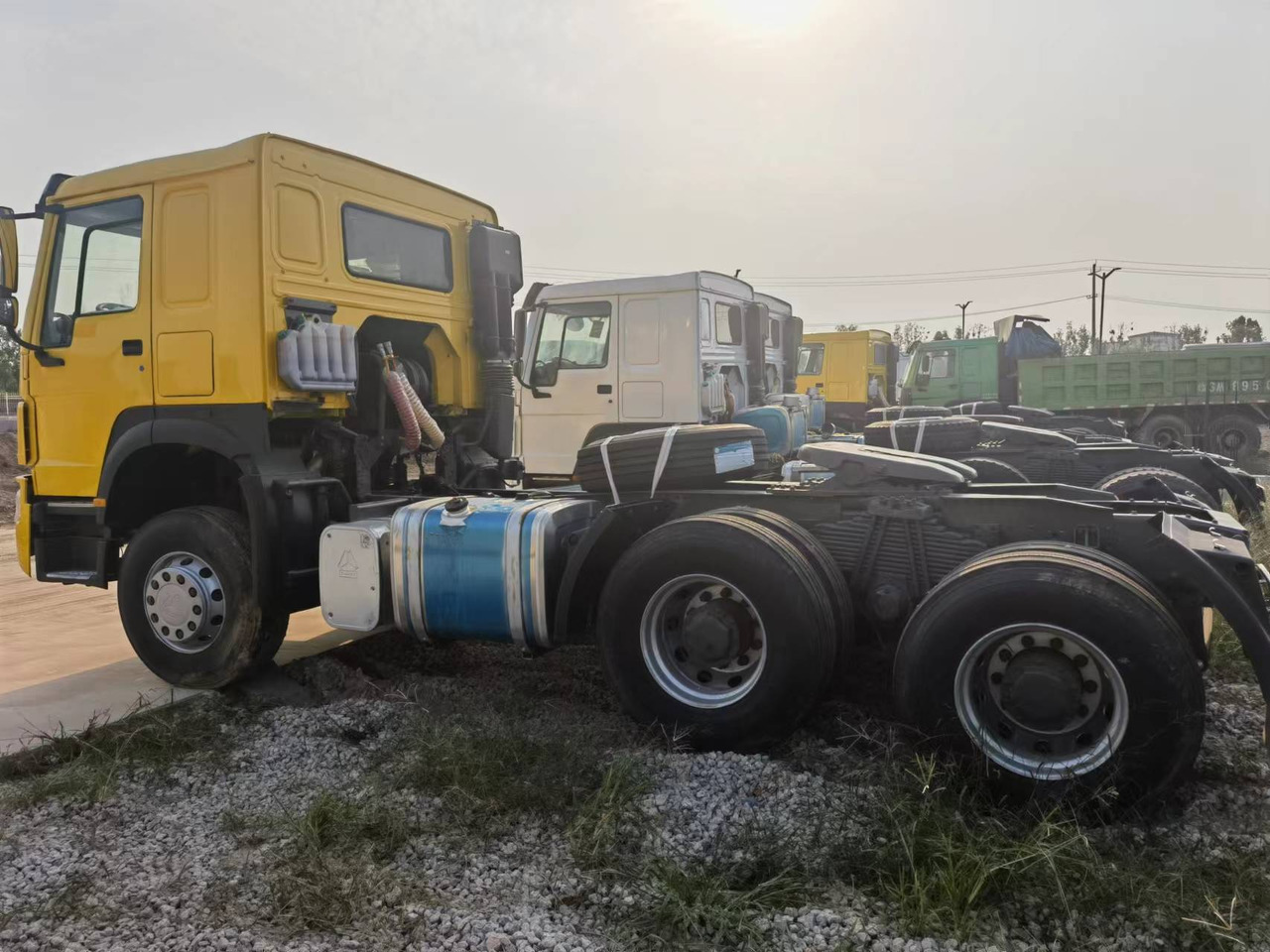 Sinotruk HOWO 371 Tractor - Влекач: снимка 3 Sinotruk HOWO 371 Tractor - Влекач: снимка 3