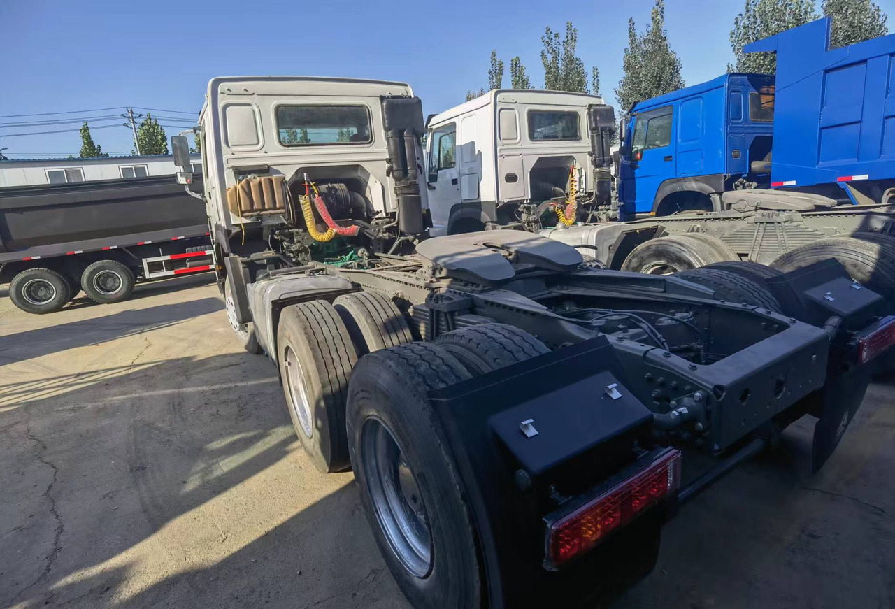 Влекач Sinotruk HOWO 371 Tractor: снимка 7