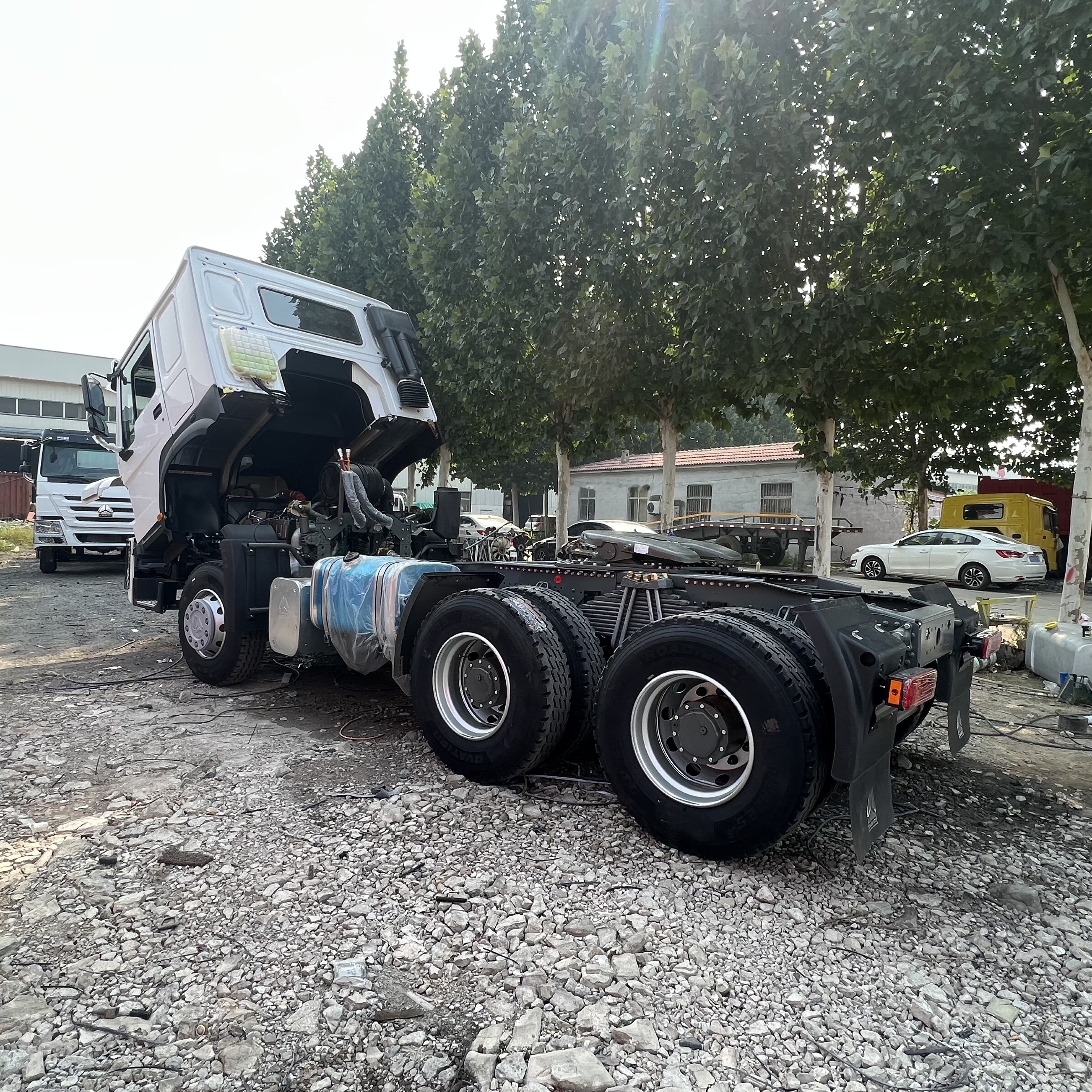 Влекач Sinotruk HOWO 371 Tractor: снимка 9