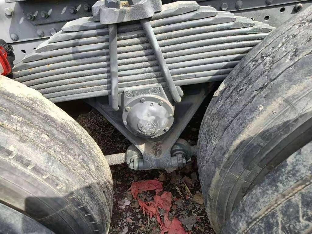 Sinotruk HOWO 420 Tractor - Влекач: снимка 4 Sinotruk HOWO 420 Tractor - Влекач: снимка 4