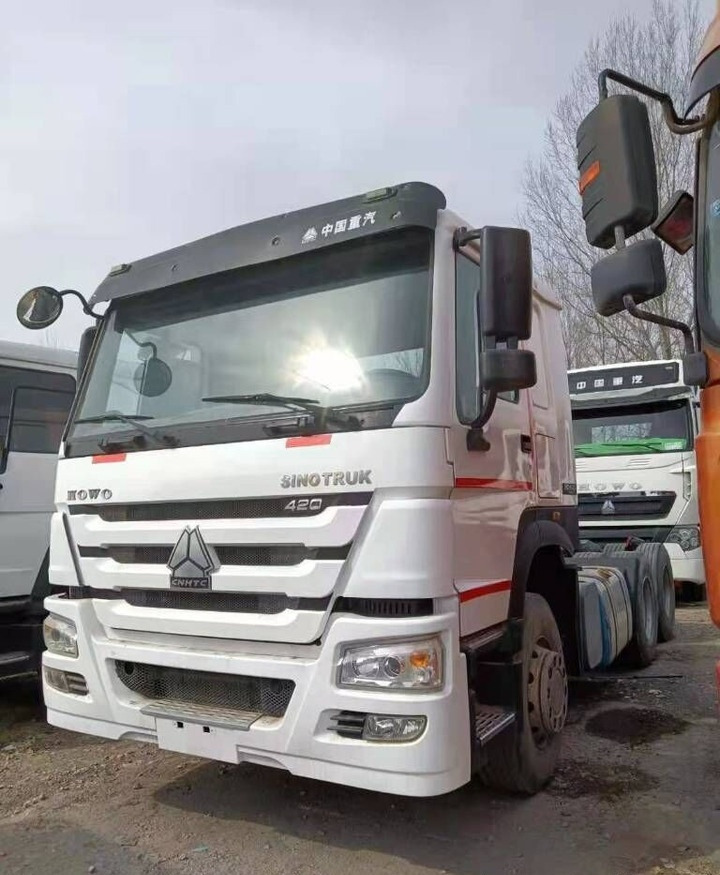 Sinotruk HOWO 420 Tractor - Влекач: снимка 1 Sinotruk HOWO 420 Tractor - Влекач: снимка 1