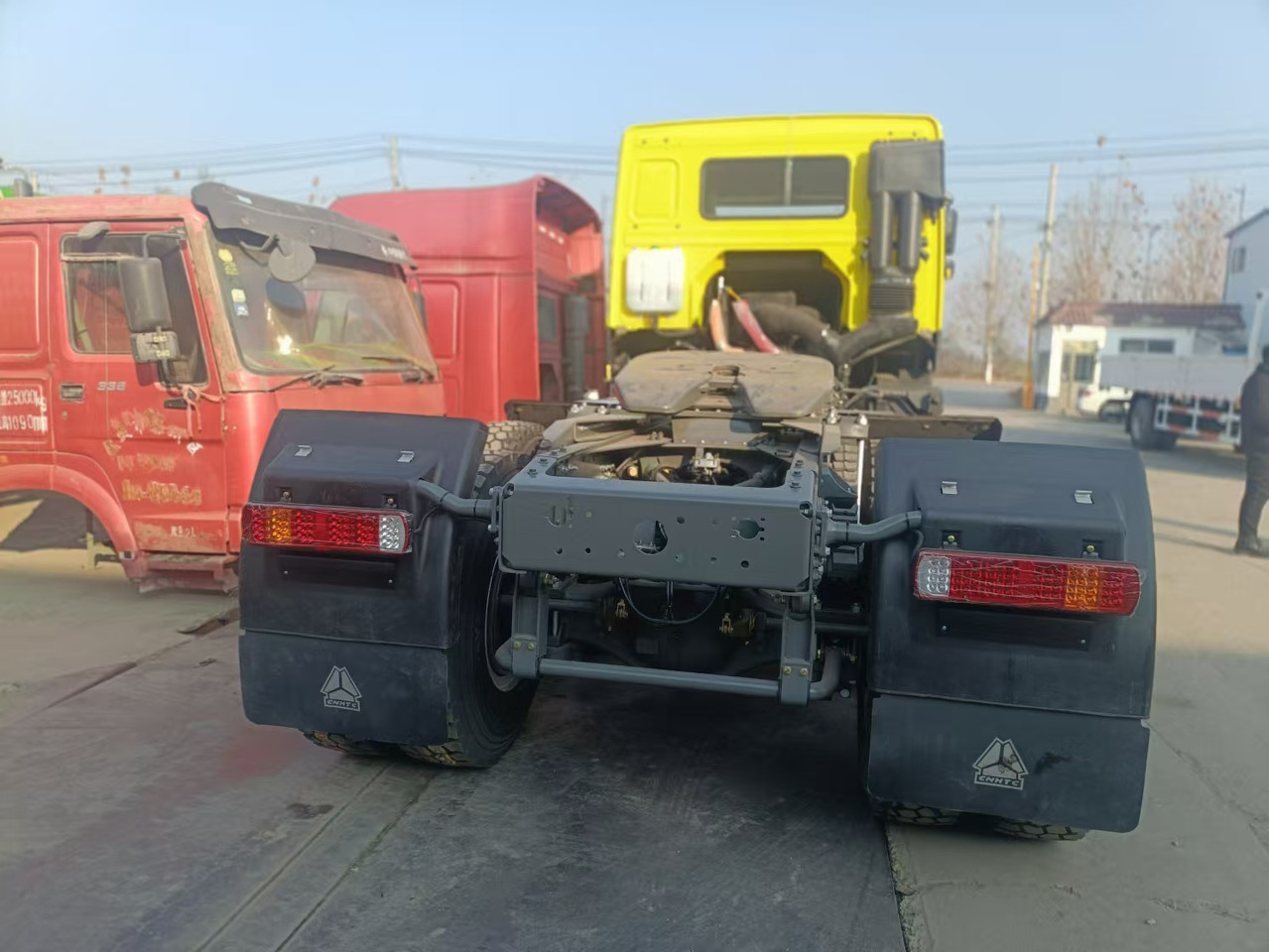 Нови Влекач Sinotruk HOWO 430 6*4 Tractor: снимка 7