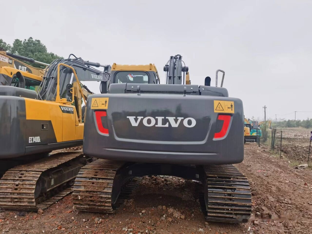 Volvo EC140DL - Верижен багер: снимка 3 Volvo EC140DL - Верижен багер: снимка 3