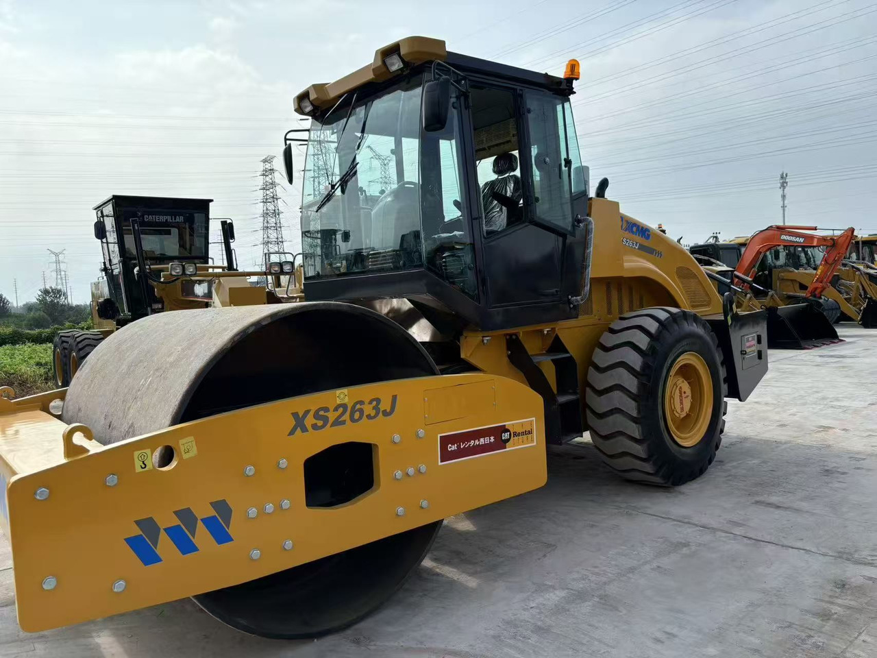 XCMG XS263J - Пътен валяк: снимка 3 XCMG XS263J - Пътен валяк: снимка 3