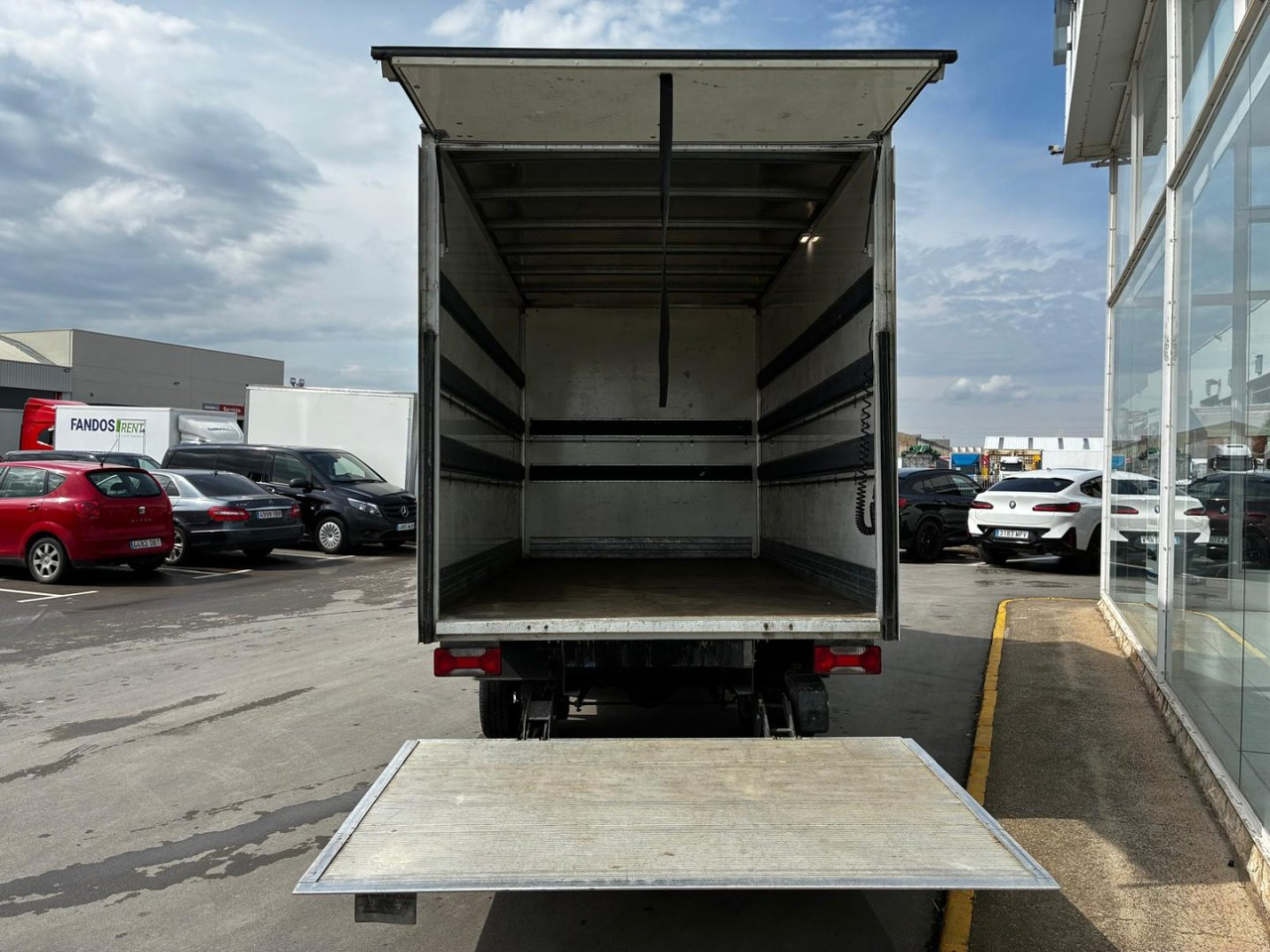 Caja cerrada IVECO 35C16 20m3 - Лекотоварен автомобил фургон: снимка 5 Caja cerrada IVECO 35C16 20m3 - Лекотоварен автомобил фургон: снимка 5