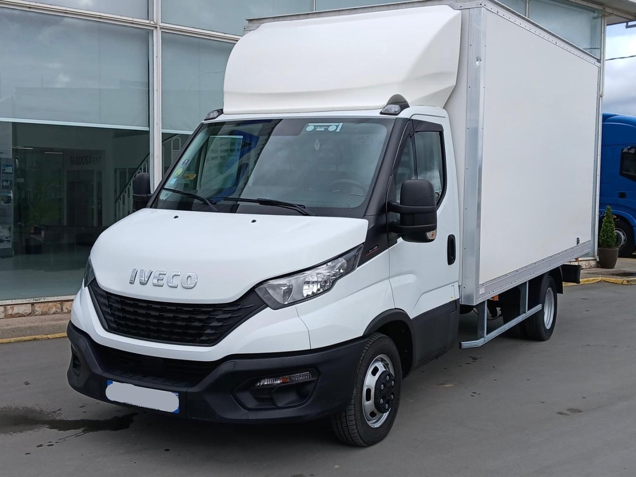 Caja cerrada IVECO 35C16 3.0 20m3 - Лекотоварен автомобил фургон: снимка 1 Caja cerrada IVECO 35C16 3.0 20m3 - Лекотоварен автомобил фургон: снимка 1