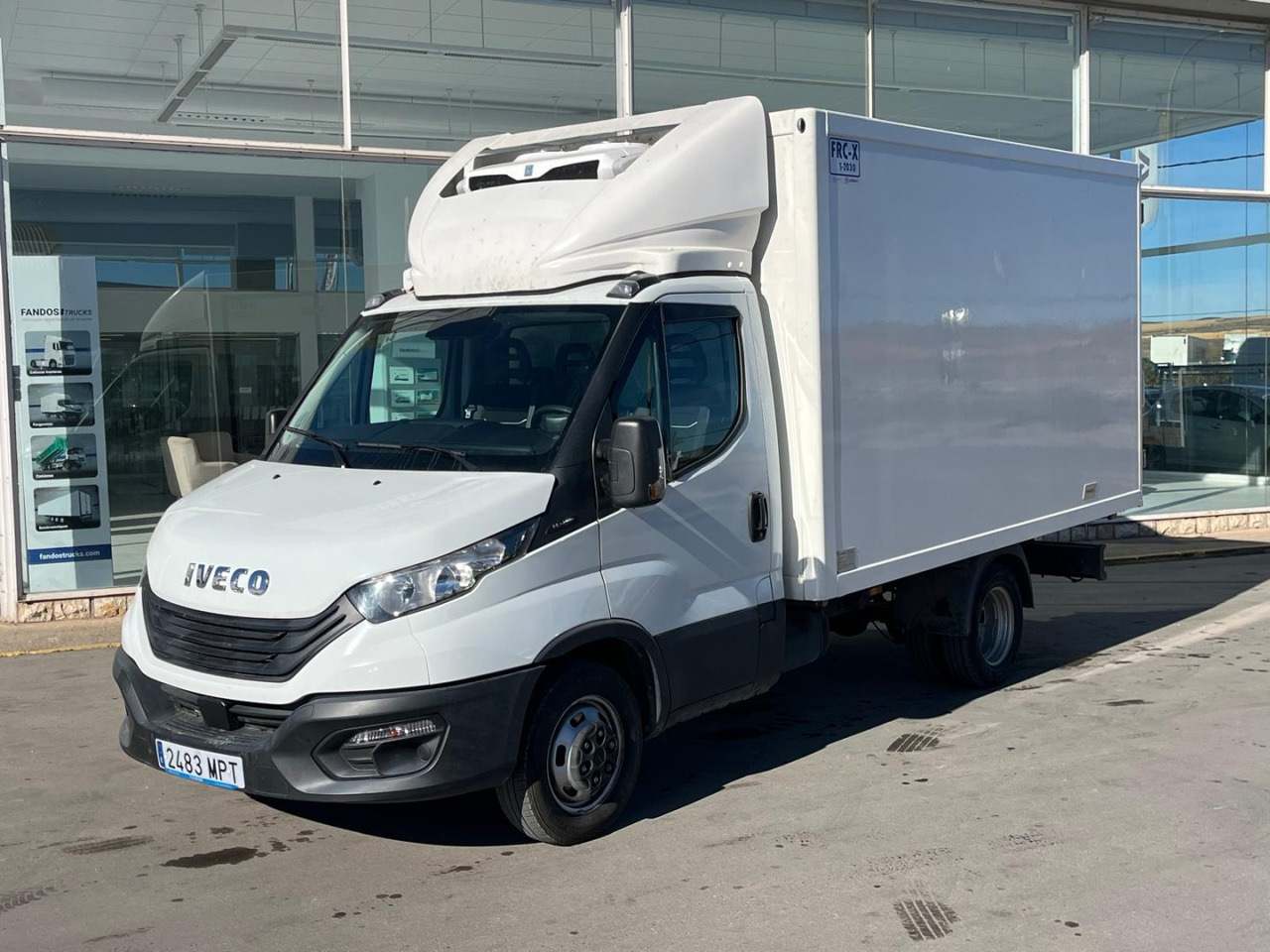 Frigorífico IVECO 35C16 3.0 FRIGORIFICA - Хладилен бус: снимка 1 Frigorífico IVECO 35C16 3.0 FRIGORIFICA - Хладилен бус: снимка 1
