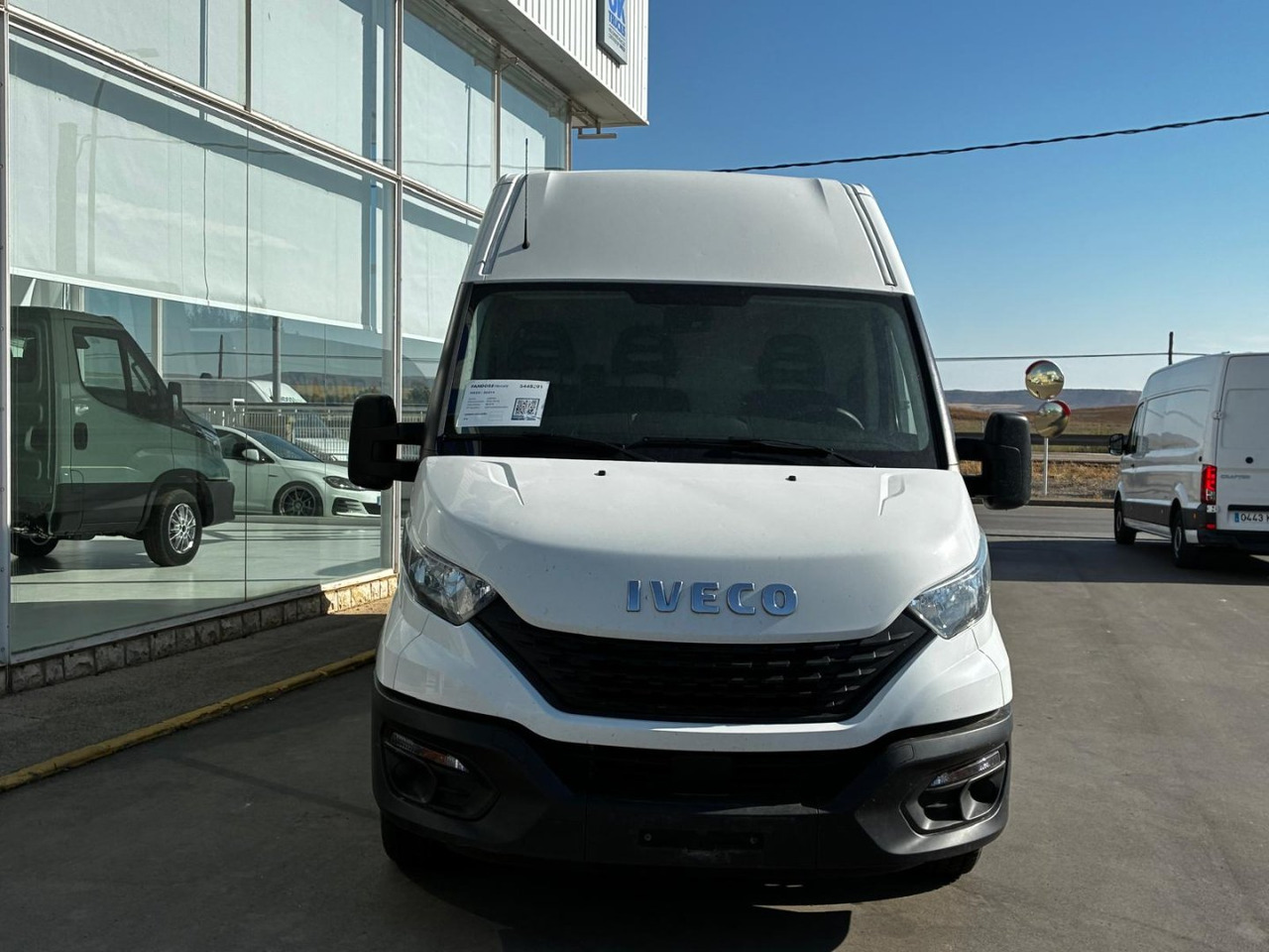 Furgón IVECO 35S14 V 16m3 - Товарен бус: снимка 2 Furgón IVECO 35S14 V 16m3 - Товарен бус: снимка 2