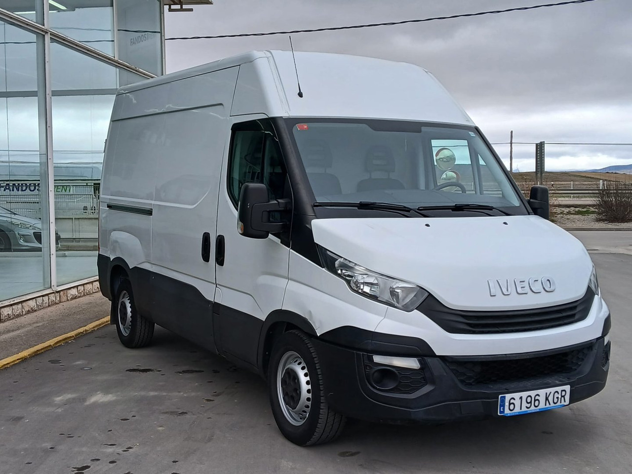 Furgón IVECO 35S16 10m3 - Товарен бус: снимка 3 Furgón IVECO 35S16 10m3 - Товарен бус: снимка 3