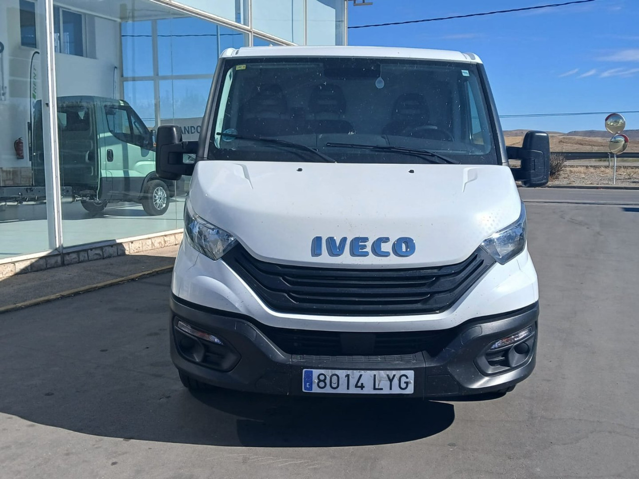 Furgón IVECO 35S16 V 9m3 - Товарен бус: снимка 2 Furgón IVECO 35S16 V 9m3 - Товарен бус: снимка 2