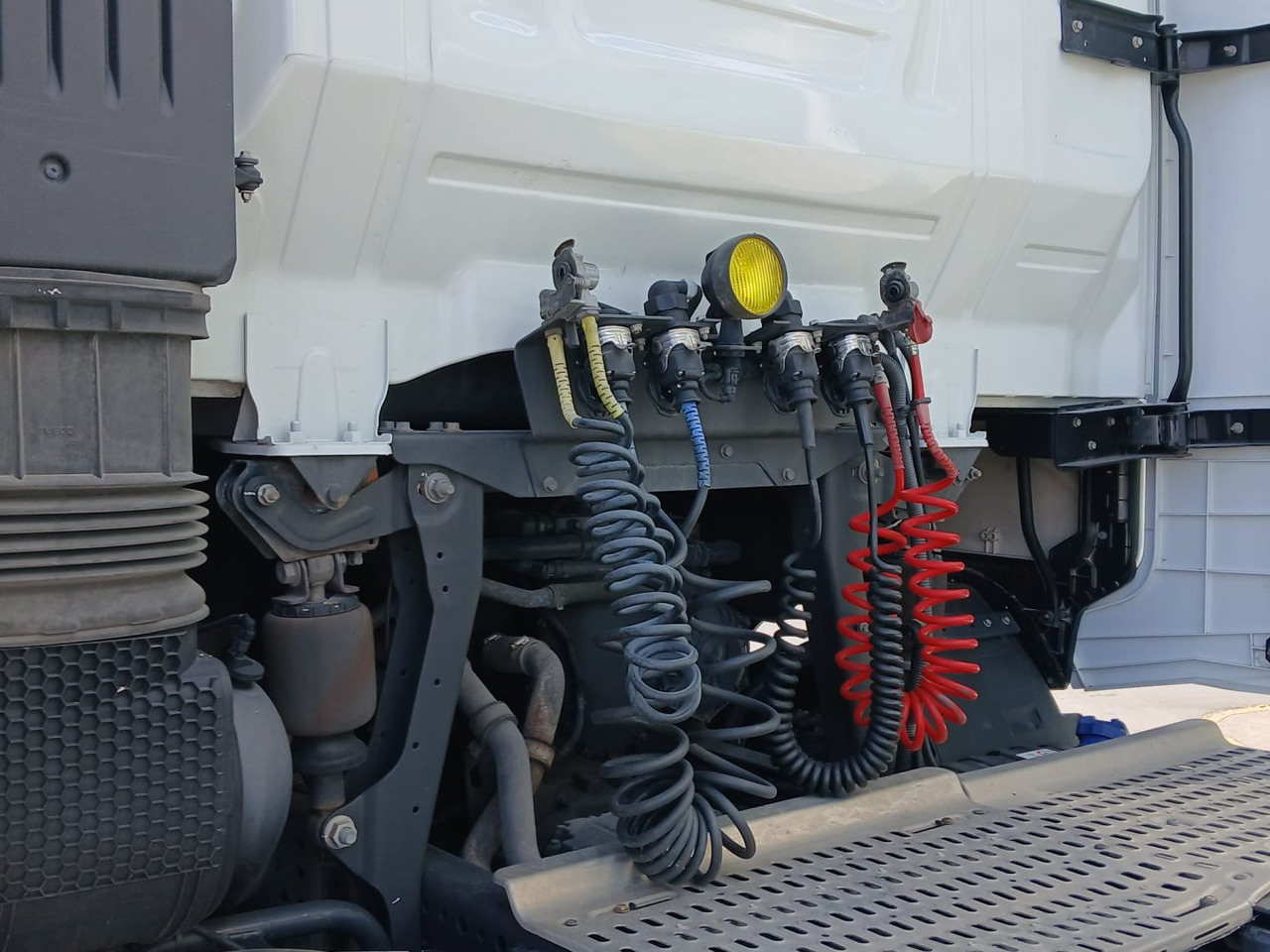 Cabeza Tractora IVECO 480 AUTOMATICO CON INTARDER - Влекач: снимка 5 Cabeza Tractora IVECO 480 AUTOMATICO CON INTARDER - Влекач: снимка 5