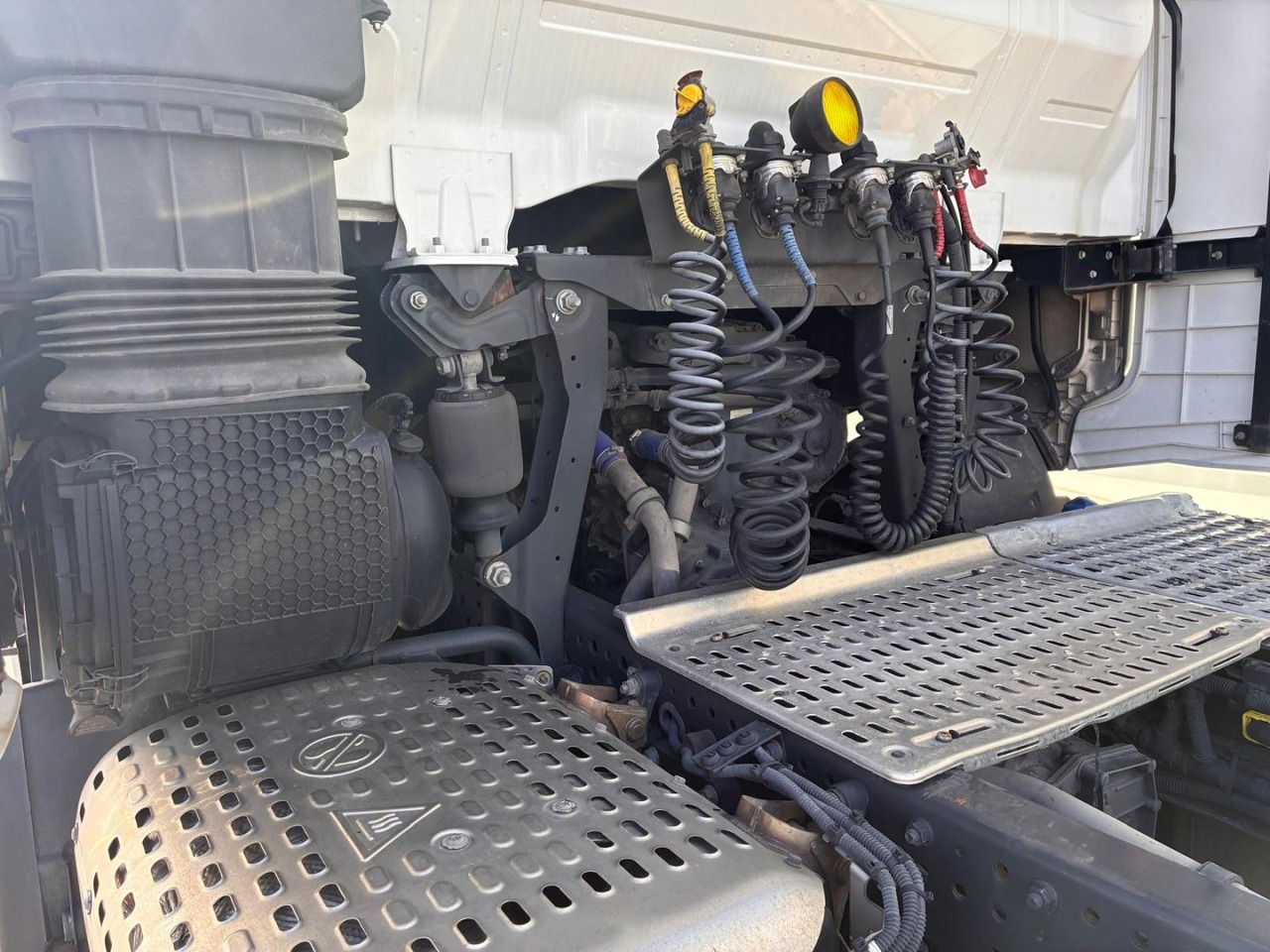 Влекач Cabeza Tractora IVECO S-WAY 510 AUTOMATICO CON INTARDER: снимка 7 Влекач Cabeza Tractora IVECO S-WAY 510 AUTOMATICO CON INTARDER: снимка 7