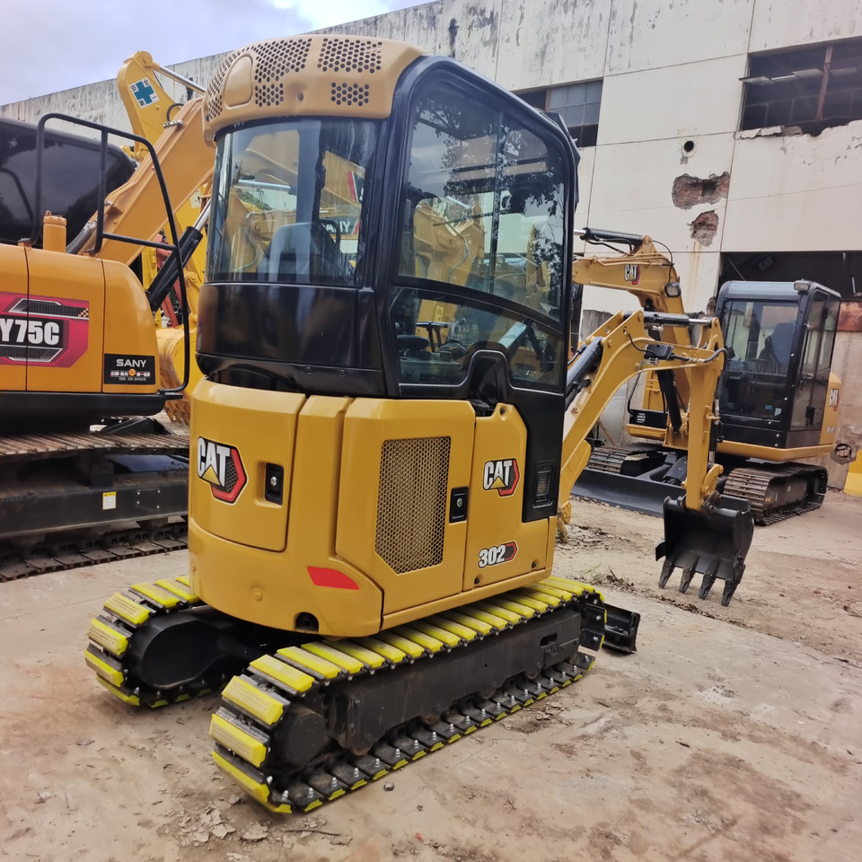 CAT 302CR WITH RUBBER TRACK - Мини багер: снимка 1 CAT 302CR WITH RUBBER TRACK - Мини багер: снимка 1