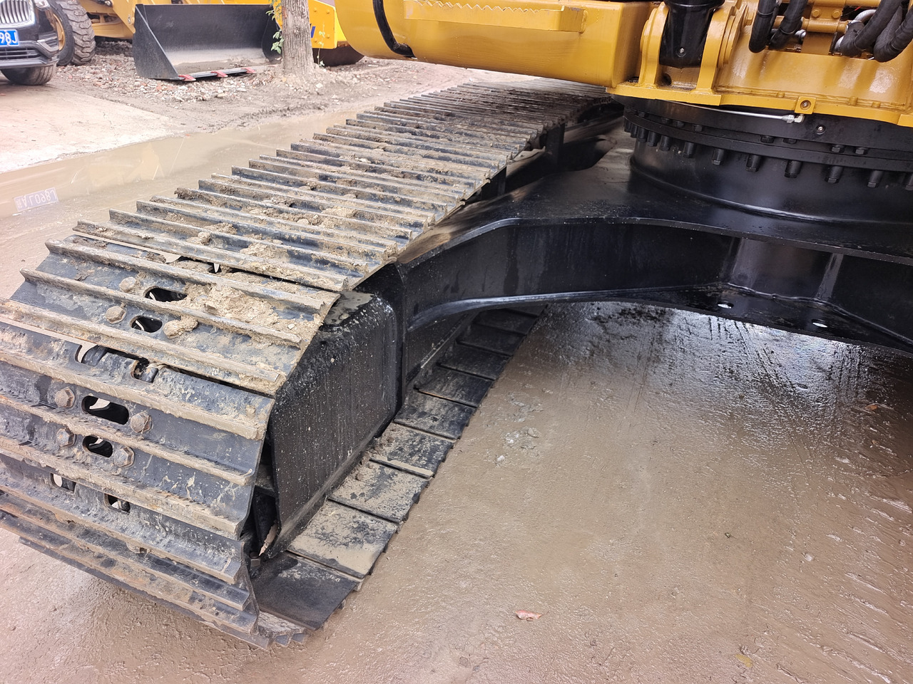 CAT 320D2L WITH 3 CAMERAS - Верижен багер: снимка 2 CAT 320D2L WITH 3 CAMERAS - Верижен багер: снимка 2