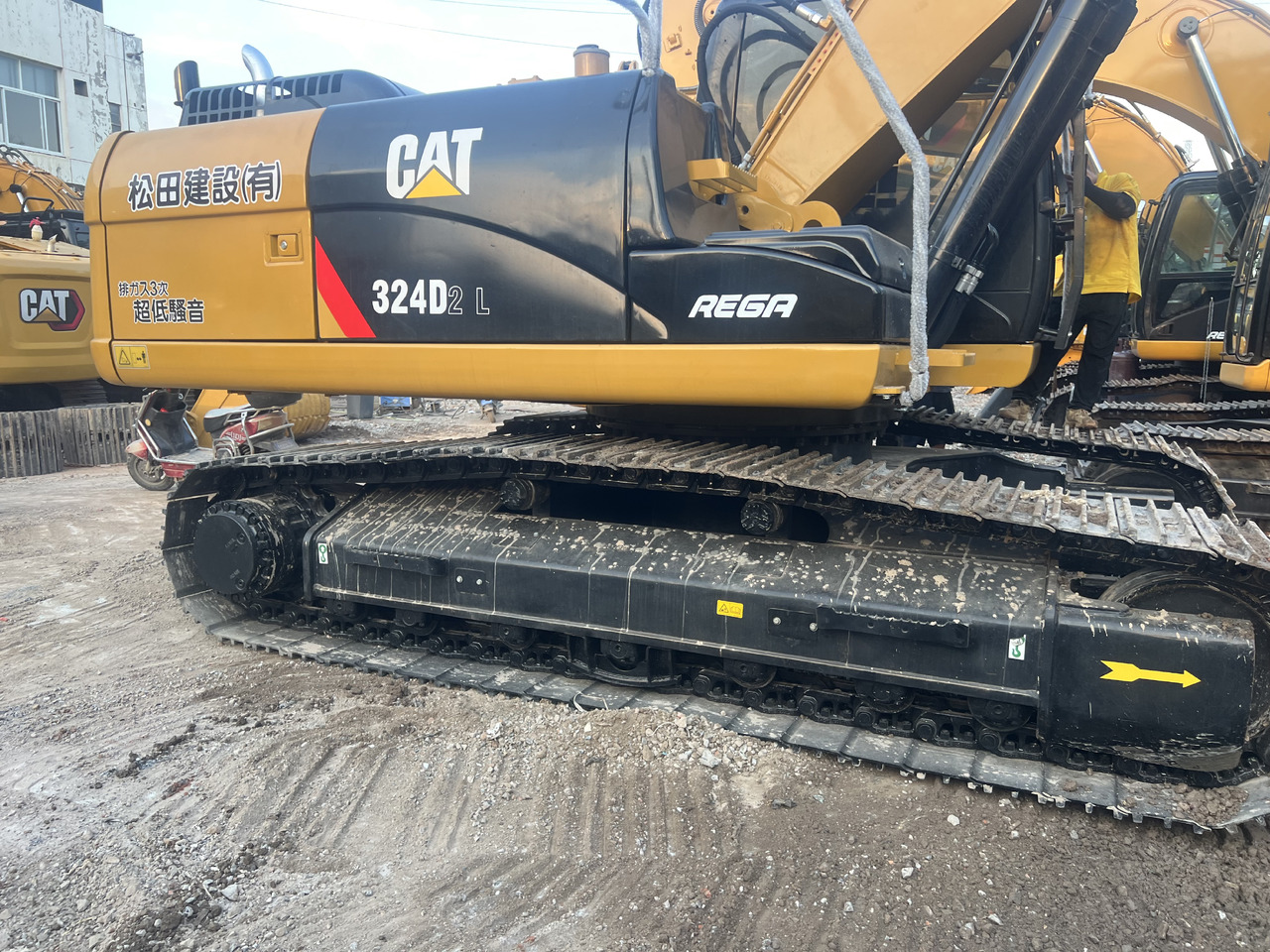 CAT 324DL - Верижен багер: снимка 3 CAT 324DL - Верижен багер: снимка 3