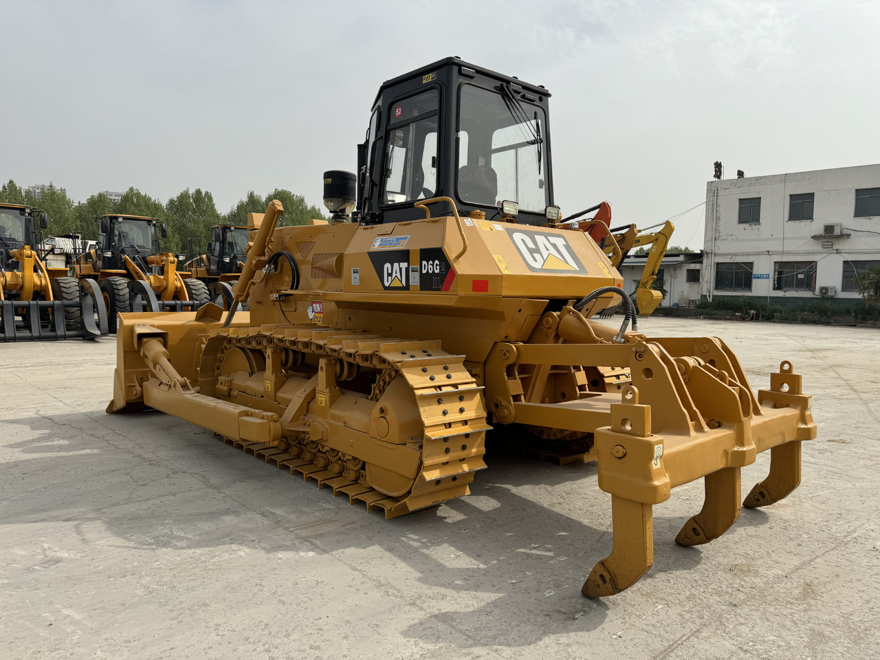 Булдозер CAT D6G: снимка 1