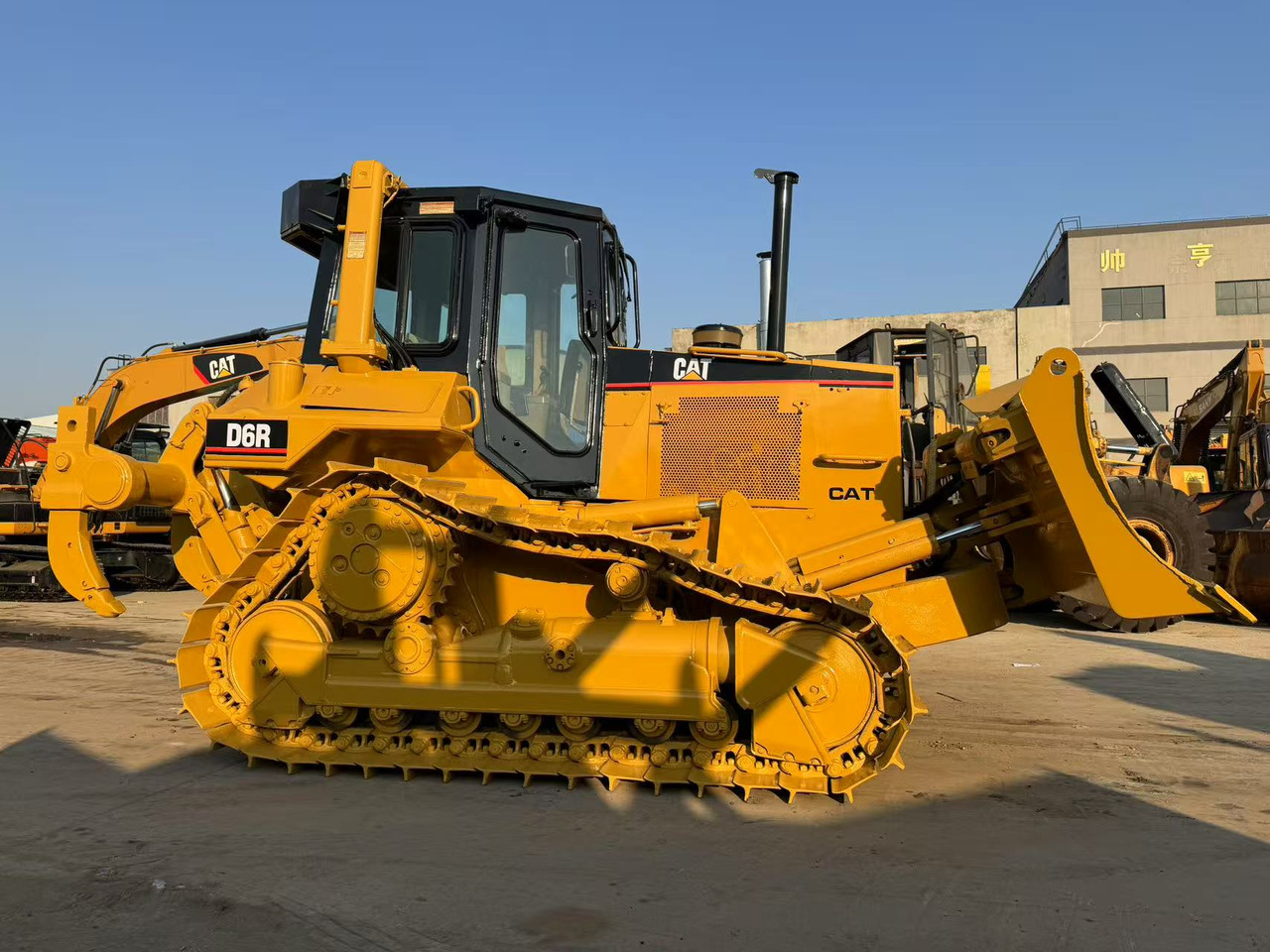 CAT D6R - Булдозер: снимка 4 CAT D6R - Булдозер: снимка 4