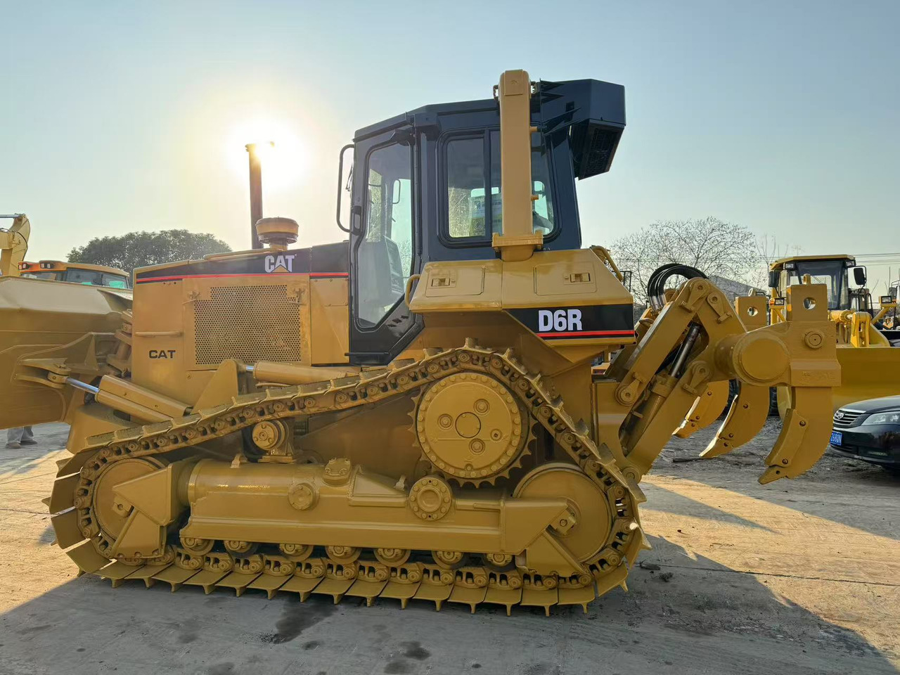 CAT D6R - Булдозер: снимка 3 CAT D6R - Булдозер: снимка 3