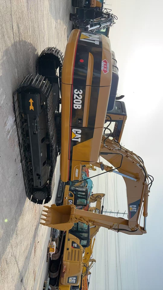 CATERPILLAR 320BL - Верижен багер: снимка 3 CATERPILLAR 320BL - Верижен багер: снимка 3