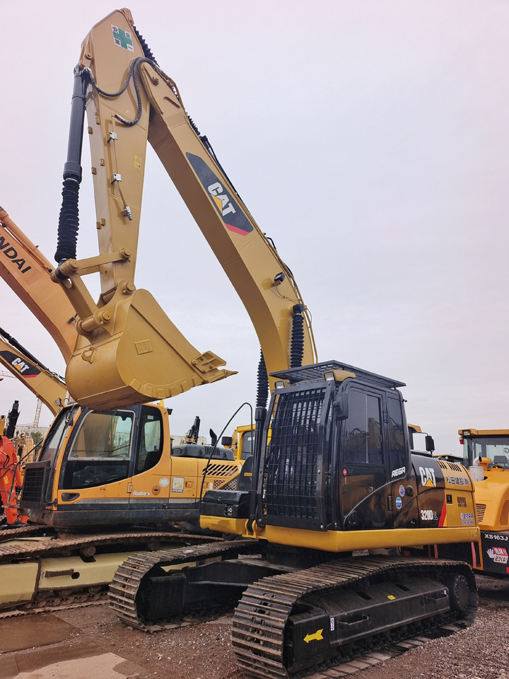 CATERPILLAR 320D2L - Верижен багер: снимка 2 CATERPILLAR 320D2L - Верижен багер: снимка 2