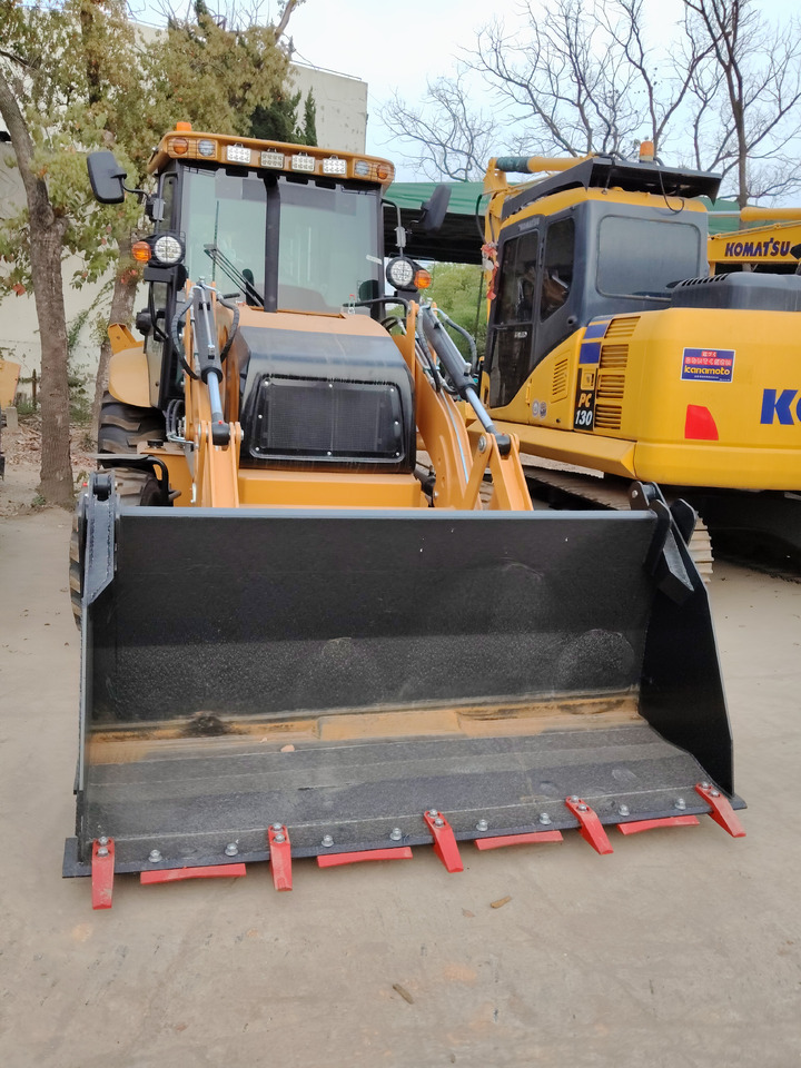 CATERPILLAR 420 F - Багер-товарач: снимка 4 CATERPILLAR 420 F - Багер-товарач: снимка 4
