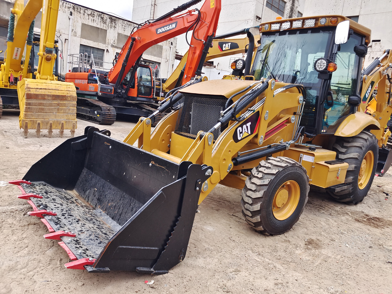 CATERPILLAR 420F 420F2 CAT 100% NEW - Багер-товарач: снимка 1 CATERPILLAR 420F 420F2 CAT 100% NEW - Багер-товарач: снимка 1