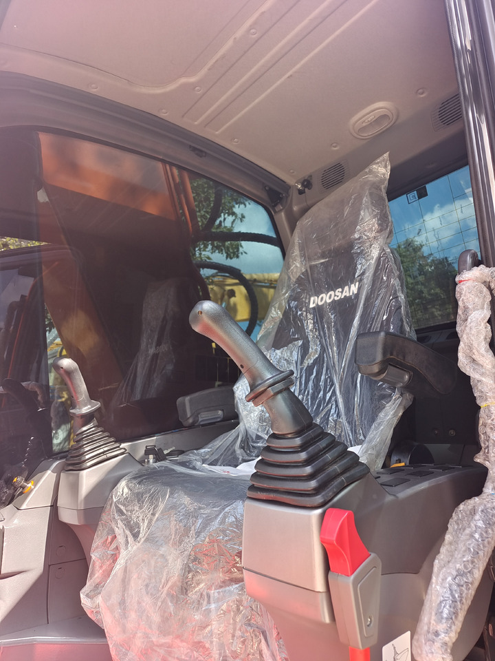 DOOSAN DX225 LCA DX 225 LC - 9C - Верижен багер: снимка 4 DOOSAN DX225 LCA DX 225 LC - 9C - Верижен багер: снимка 4