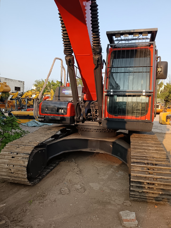 DOOSAN DX225LC-9C DX225 LCA - Верижен багер: снимка 3 DOOSAN DX225LC-9C DX225 LCA - Верижен багер: снимка 3