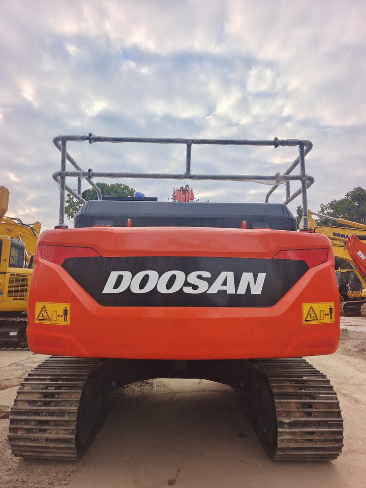 DOOSAN DX225LCA - Верижен багер: снимка 3 DOOSAN DX225LCA - Верижен багер: снимка 3