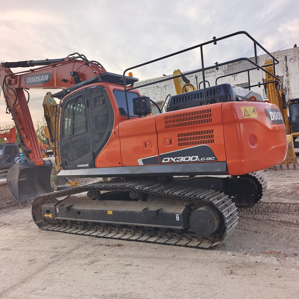 DOOSAN DX300 LC-9C DX300 LCA DX 340 LC-9C DX340 LCA - Верижен багер: снимка 1 DOOSAN DX300 LC-9C DX300 LCA DX 340 LC-9C DX340 LCA - Верижен багер: снимка 1