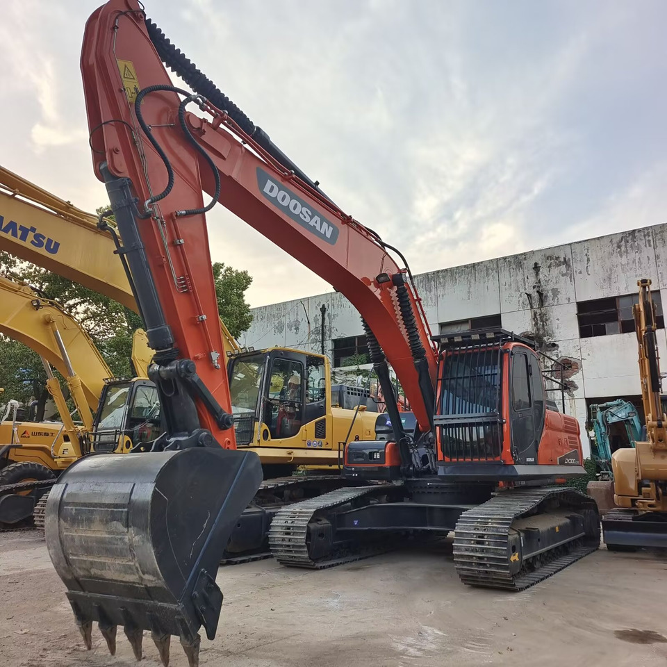 DOOSAN DX300 LC - 9C - Верижен багер: снимка 2 DOOSAN DX300 LC - 9C - Верижен багер: снимка 2