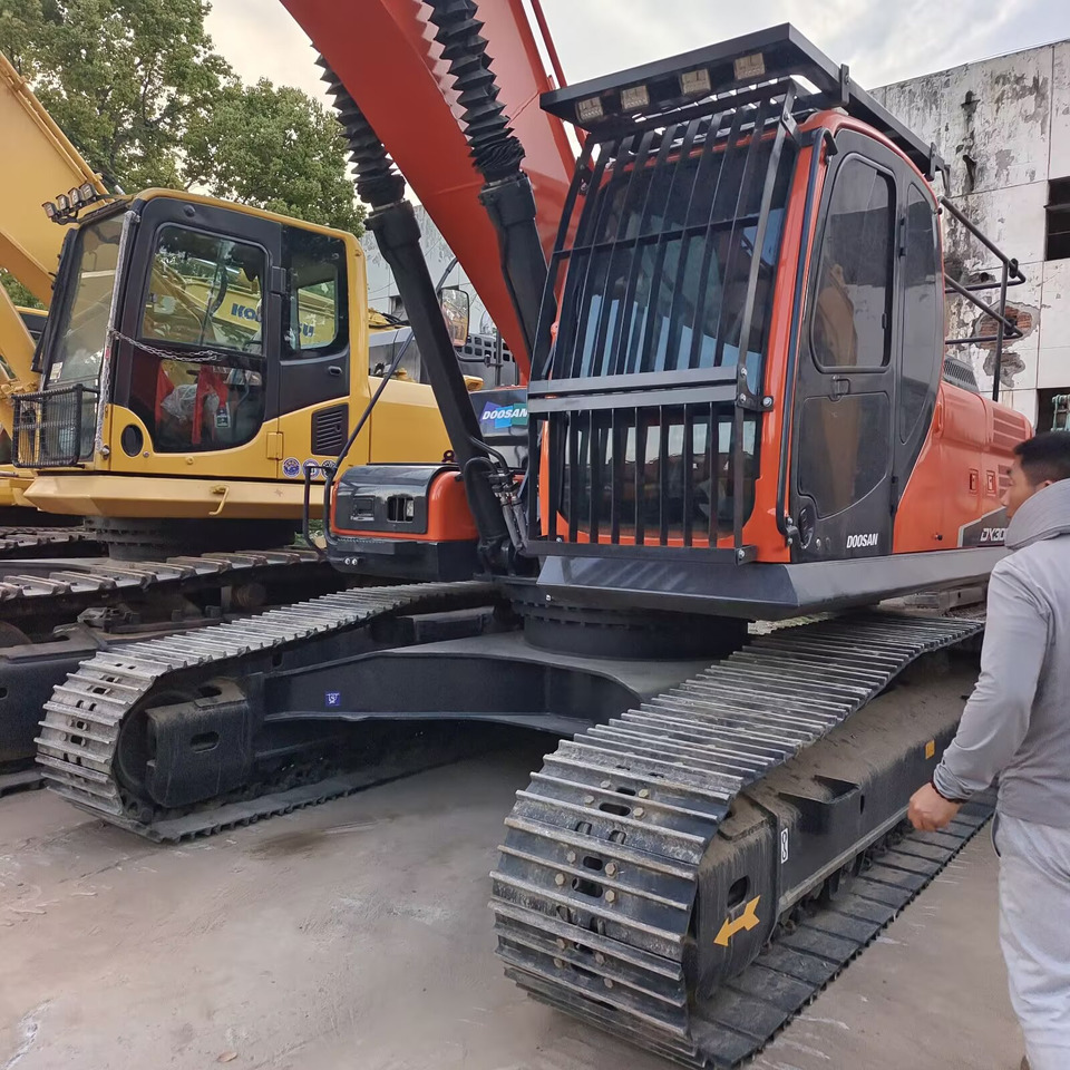 DOOSAN DX300 LC - 9C - Верижен багер: снимка 1 DOOSAN DX300 LC - 9C - Верижен багер: снимка 1