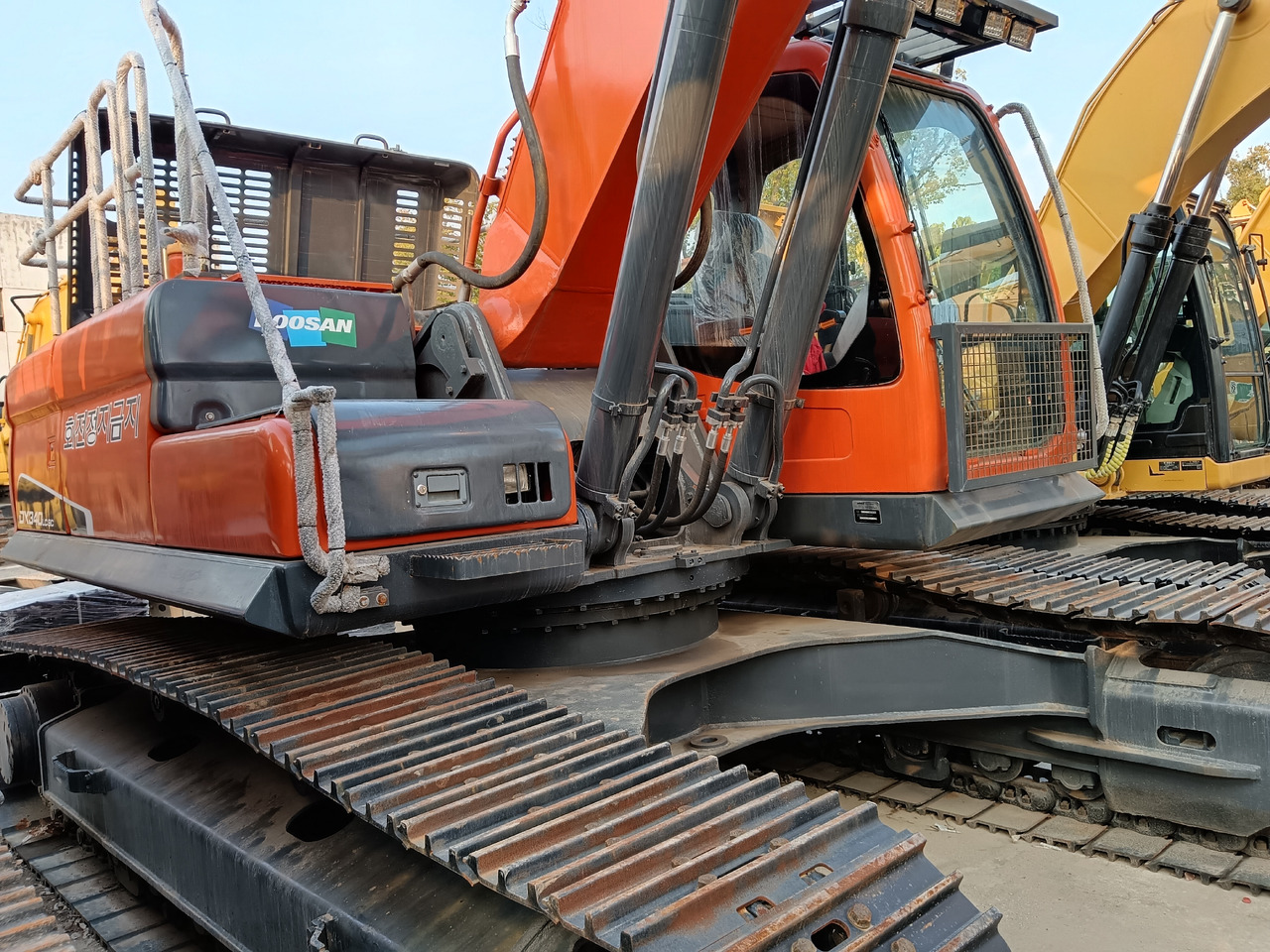 DOOSAN DX340LC-9C DX340 LCA - Верижен багер: снимка 4 DOOSAN DX340LC-9C DX340 LCA - Верижен багер: снимка 4