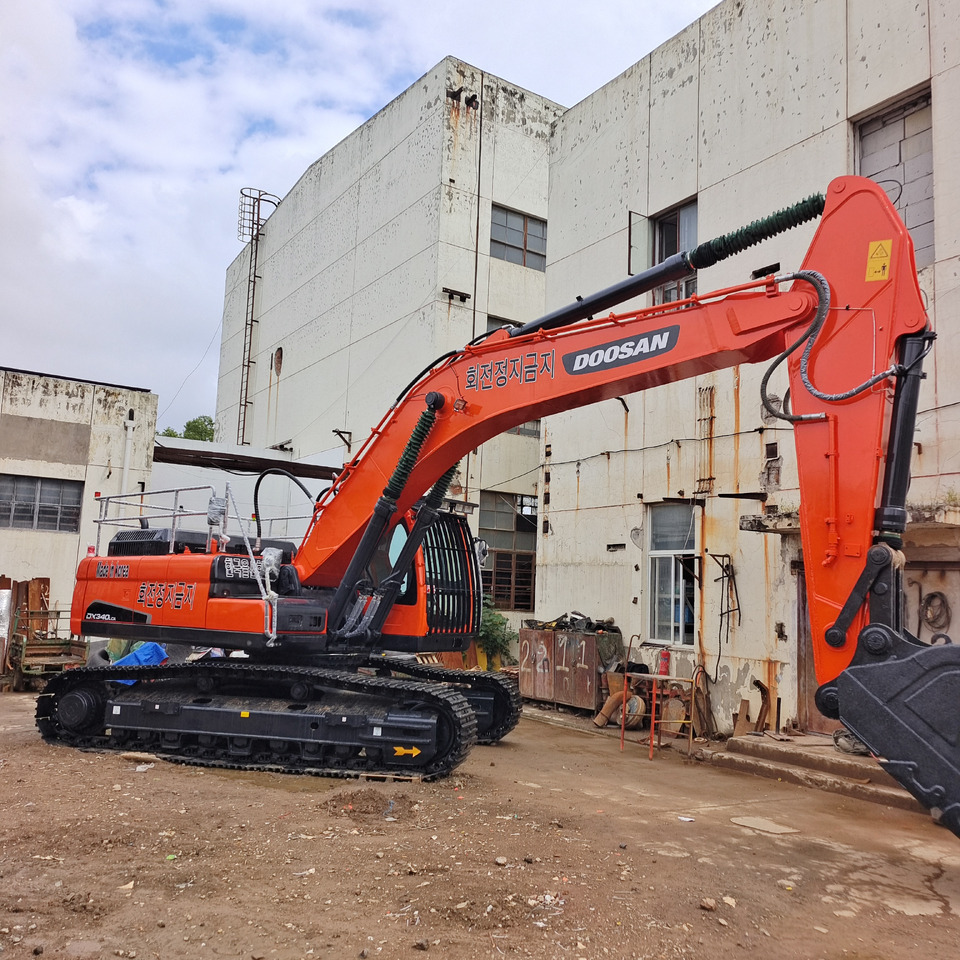 DOOSAN DX340LCA DX340LC-9C - Верижен багер: снимка 3 DOOSAN DX340LCA DX340LC-9C - Верижен багер: снимка 3