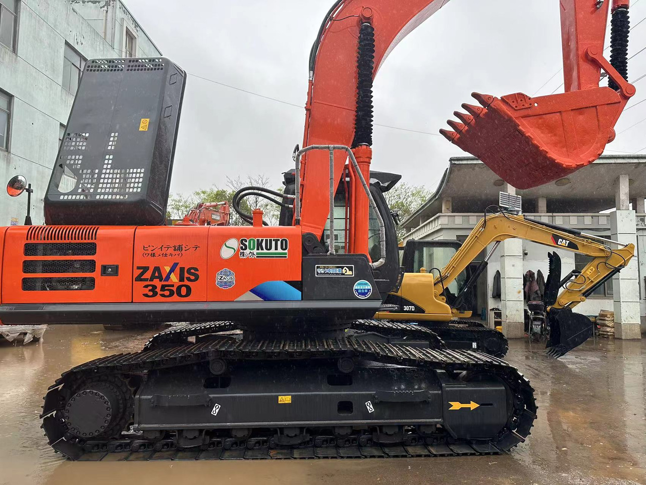 HITACHI ZX350-3G ZAXIS 350 - Верижен багер: снимка 4 HITACHI ZX350-3G ZAXIS 350 - Верижен багер: снимка 4