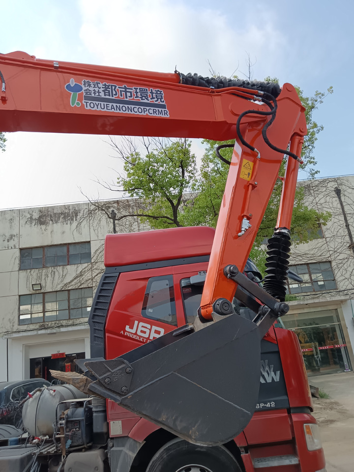 HITACHI ZX70 - Мини багер: снимка 3 HITACHI ZX70 - Мини багер: снимка 3