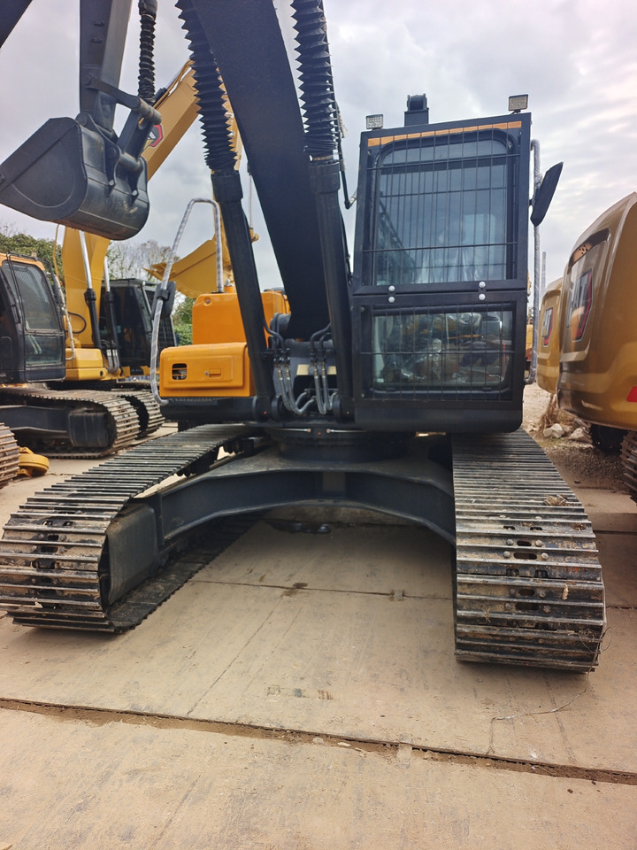 HYUNDAI HX220HD - Верижен багер: снимка 4 HYUNDAI HX220HD - Верижен багер: снимка 4