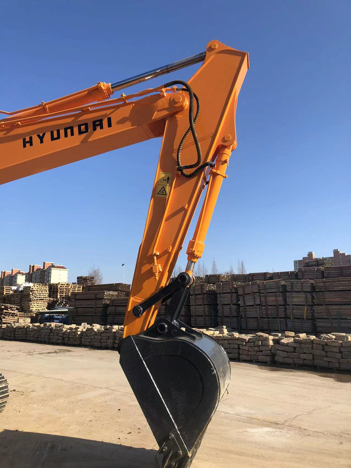 HYUNDAI R215-9 - Верижен багер: снимка 3 HYUNDAI R215-9 - Верижен багер: снимка 3