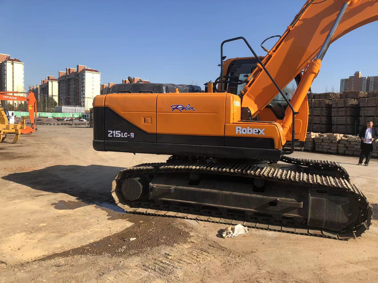 HYUNDAI R215-9 - Верижен багер: снимка 5 HYUNDAI R215-9 - Верижен багер: снимка 5