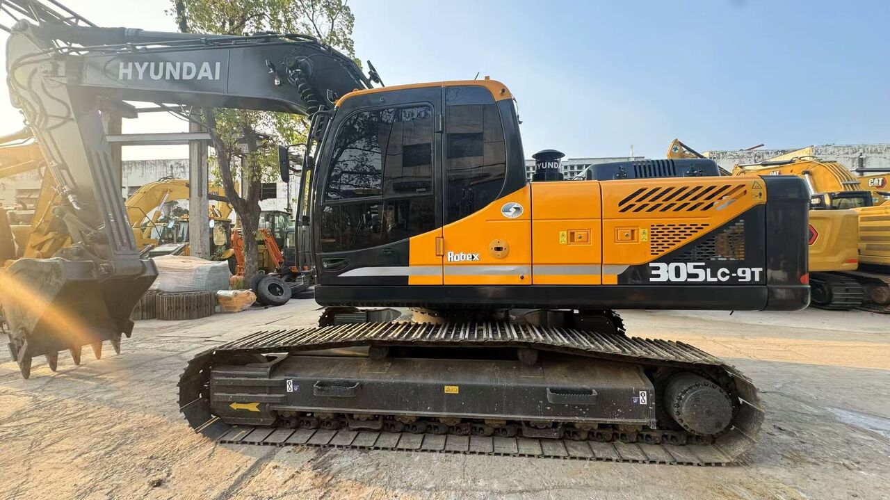 HYUNDAI R305 - Верижен багер: снимка 1 HYUNDAI R305 - Верижен багер: снимка 1