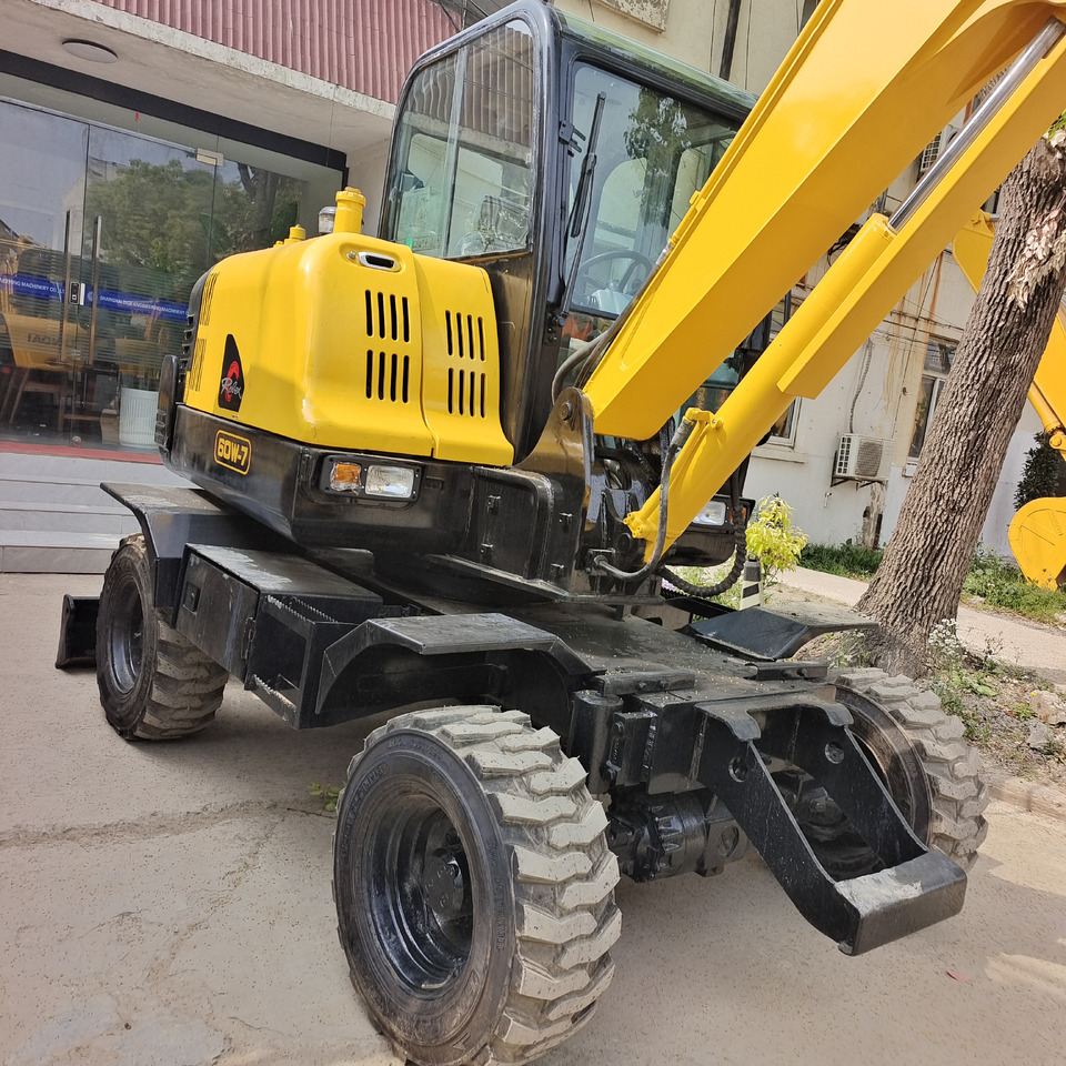 HYUNDAI R60W-7 - Колесен багер: снимка 4 HYUNDAI R60W-7 - Колесен багер: снимка 4
