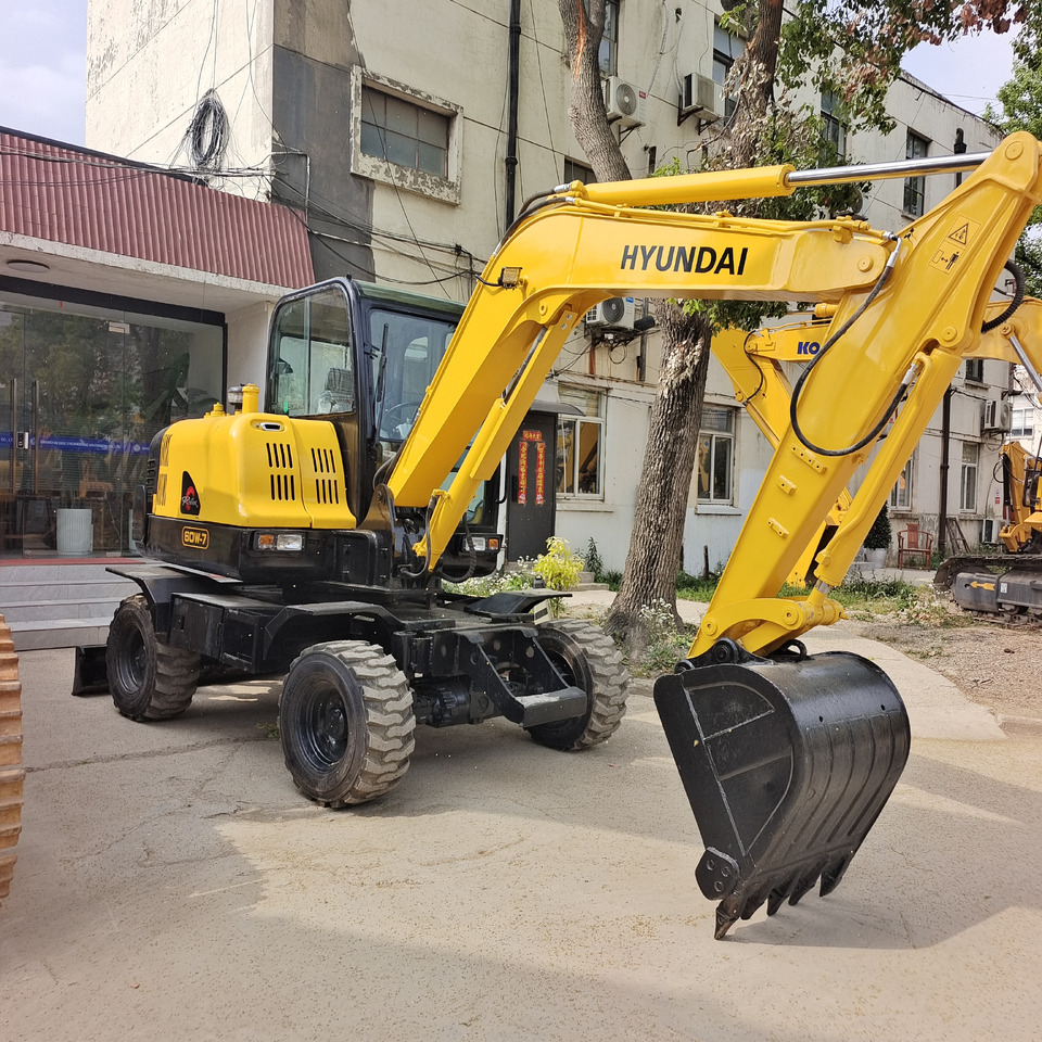 HYUNDAI R60W-7 - Колесен багер: снимка 2 HYUNDAI R60W-7 - Колесен багер: снимка 2