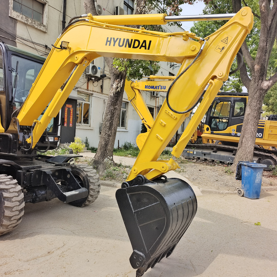 HYUNDAI R60W-7 - Колесен багер: снимка 3 HYUNDAI R60W-7 - Колесен багер: снимка 3