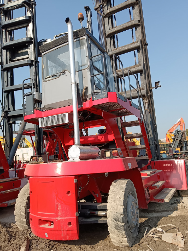 KALMAR DCE90 - Ричстакер: снимка 2 KALMAR DCE90 - Ричстакер: снимка 2