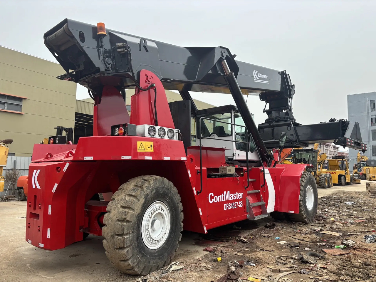 KALMAR DRS 4527 - S5 DRF450 DRT 450 45TON CONTAINER HANDLER - Ричстакер: снимка 1 KALMAR DRS 4527 - S5 DRF450 DRT 450 45TON CONTAINER HANDLER - Ричстакер: снимка 1